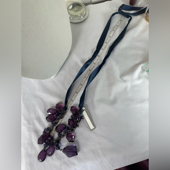 Adjustable satin style necklace with chunky purple dangles - Picture 4 of 6